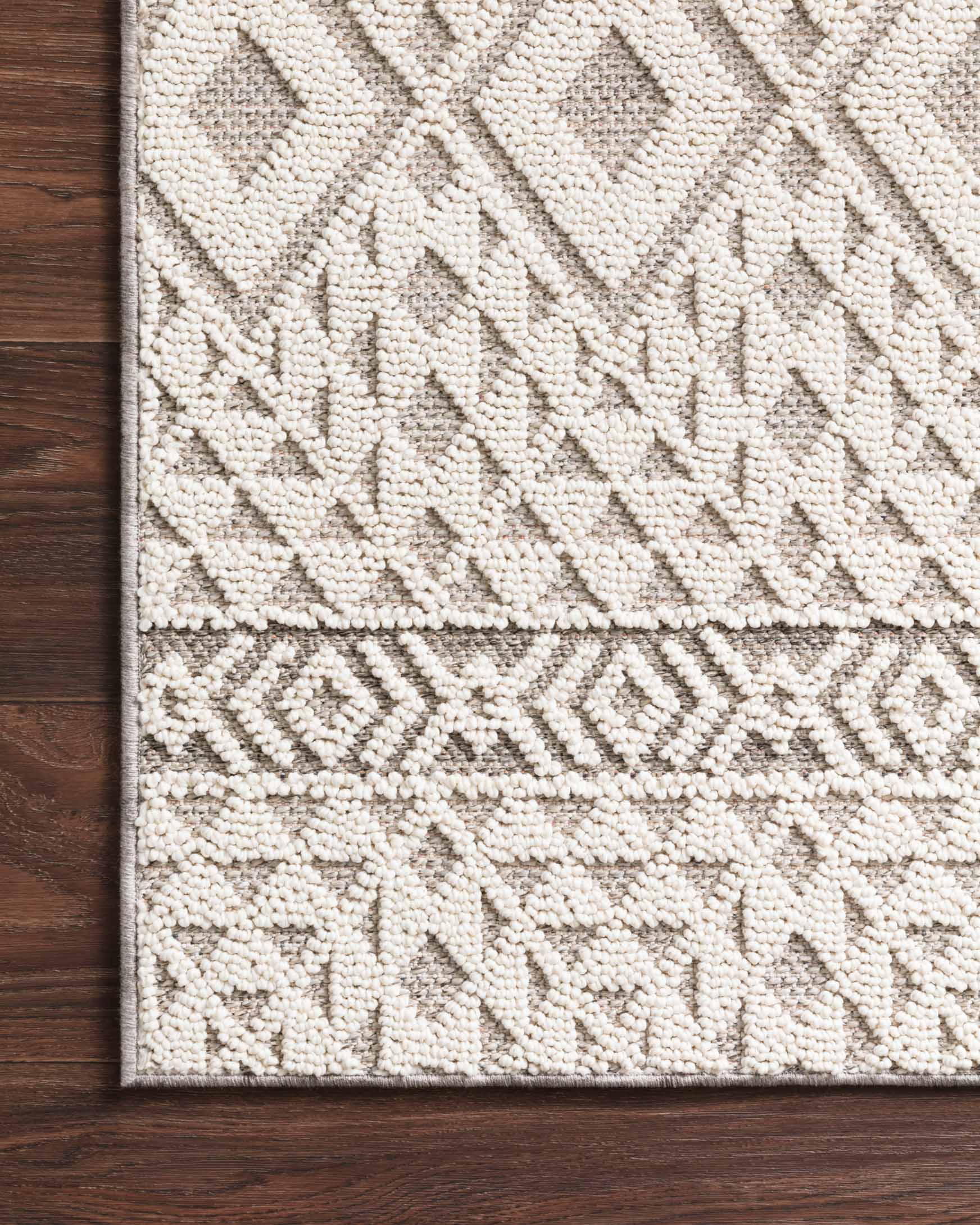 Cole Area Rug Silver / Ivory