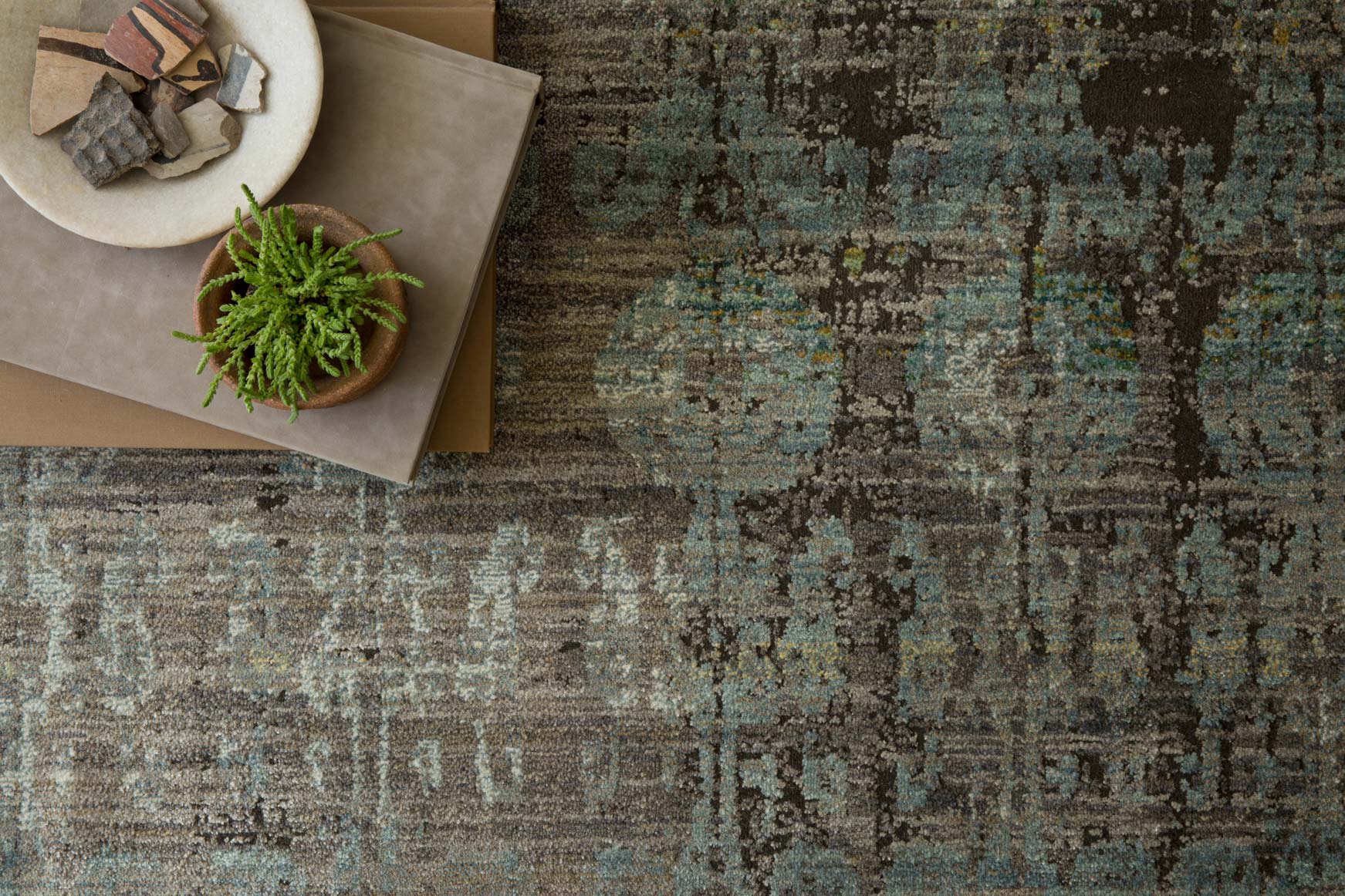 Javari Area Rug Steel / Lagoon