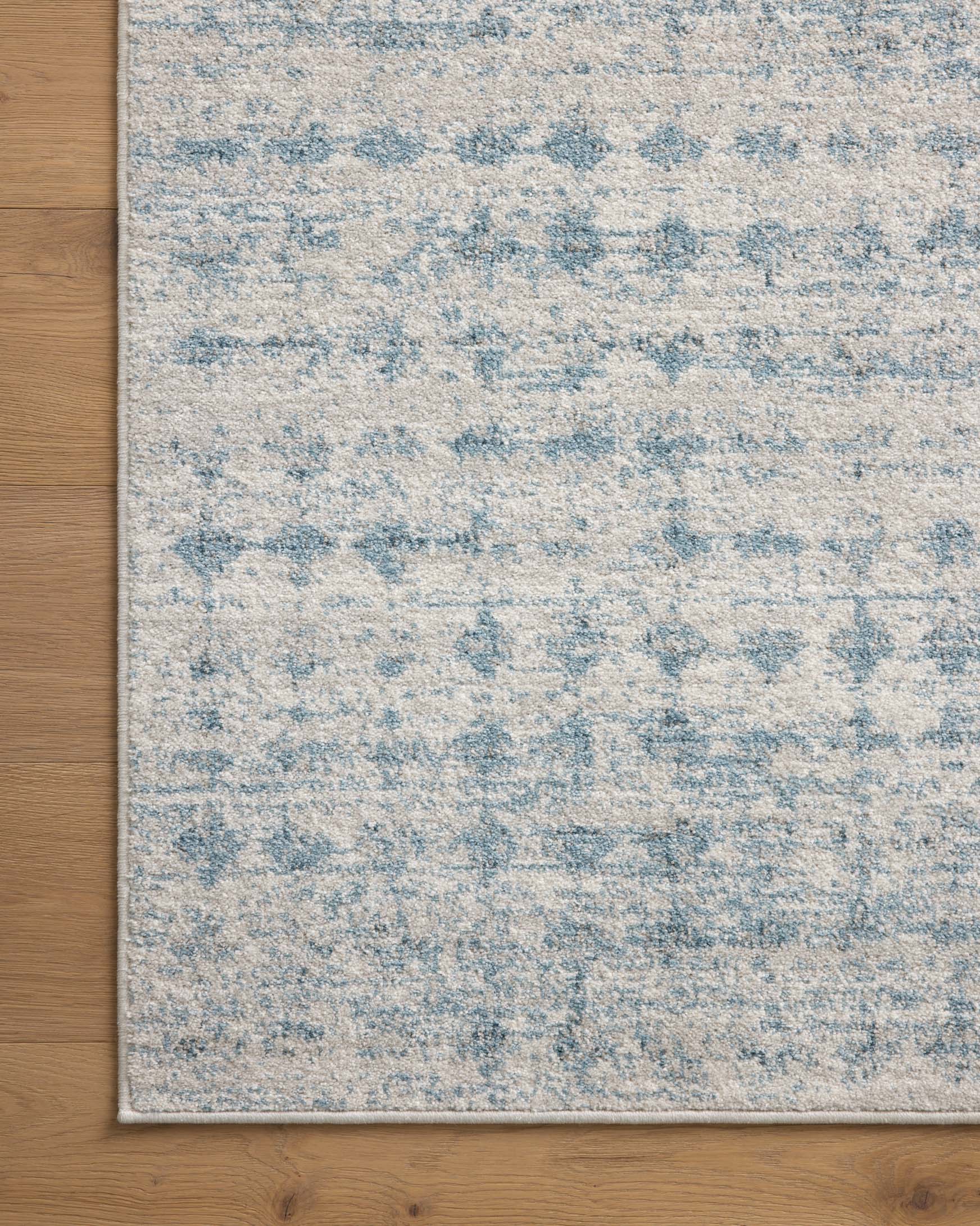 Kamala Area Rug Sky / Dove