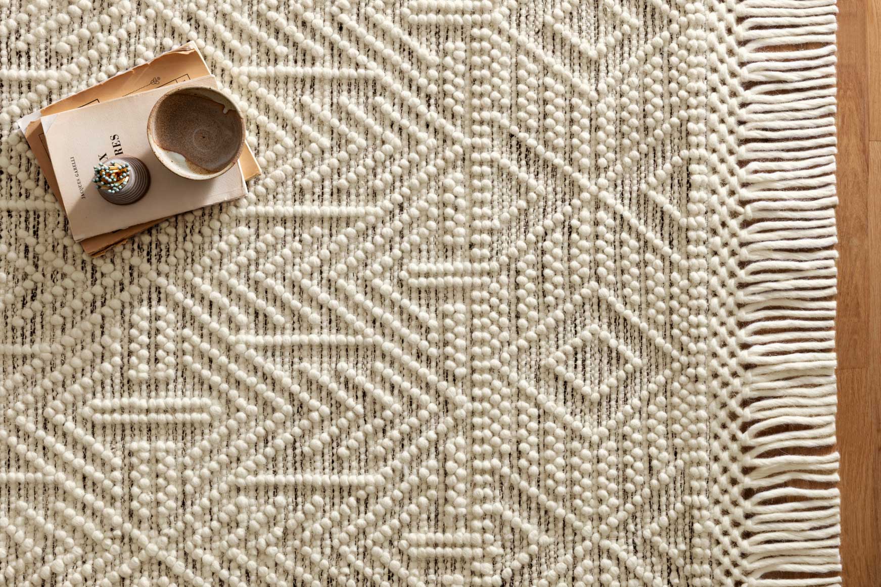 Noelle Area Rug Ivory / Black