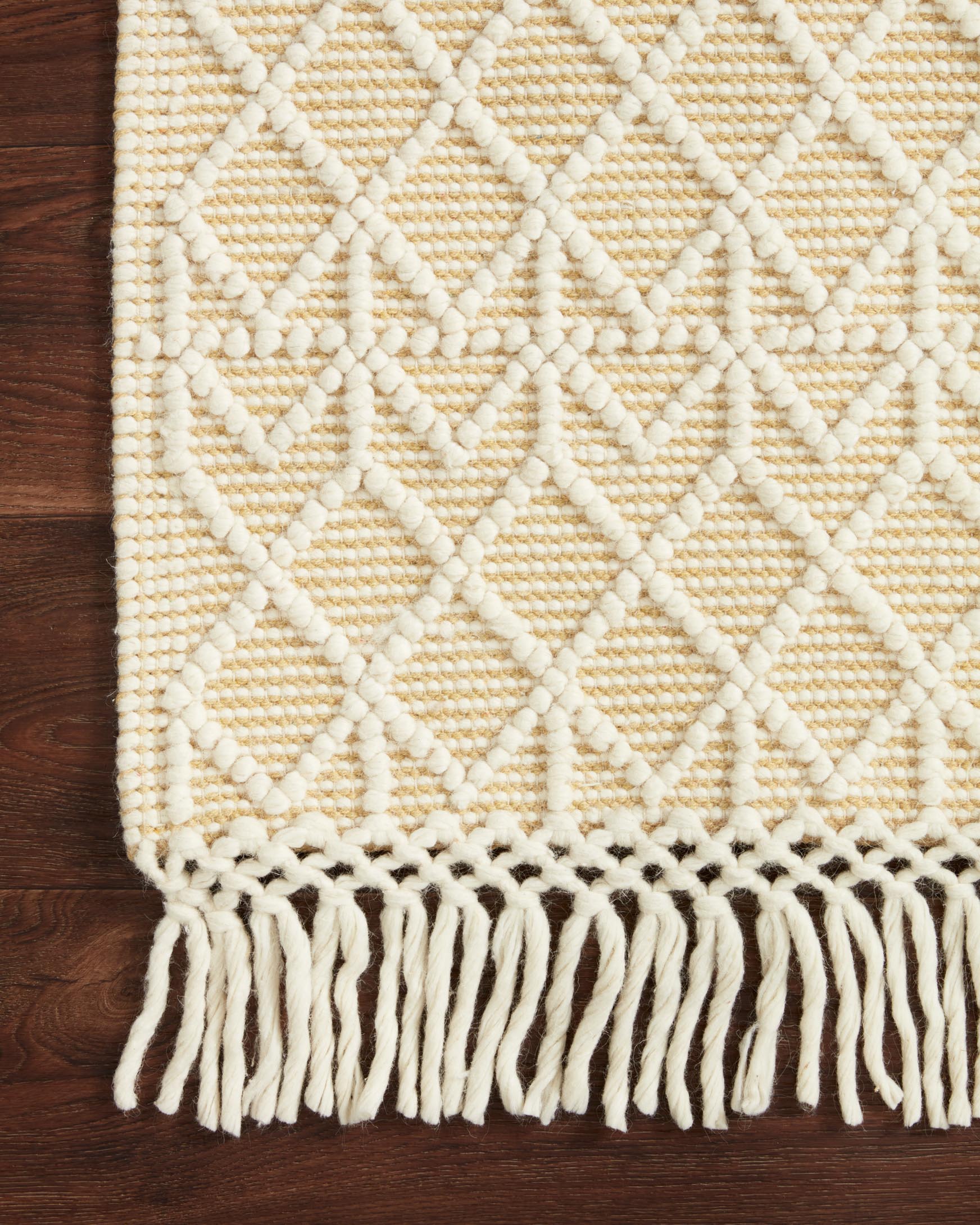 Noelle Area Rug Ivory / Gold