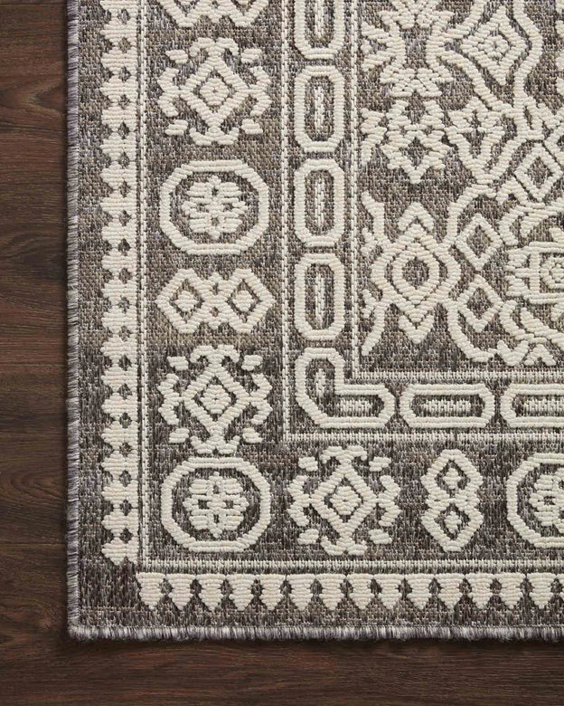 Rainier RAI-02 Pebble/Ivory Indoor-Outdoor Rug